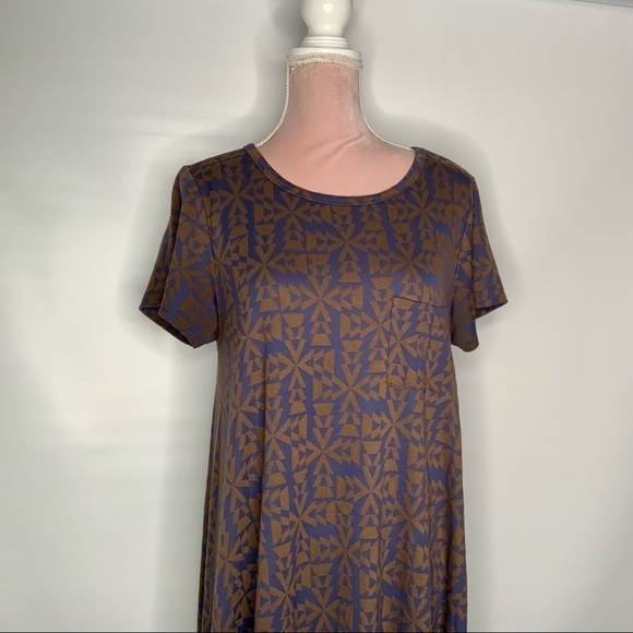 lularoe casual short-sleeved dress. - Picture 4 of 12